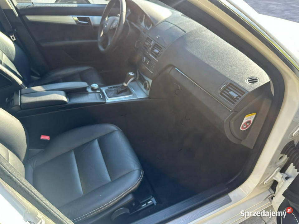 Mercedes C 180 NOWY ROZRZĄD zadbana 100 ASR (kontrola trakcji) Samochody osobowe wielkopolskie Poznań