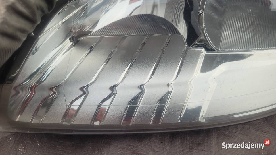 RENAULT MEGANE III REFLEKTOR LEWY LAMPA PRZÓD osobowe Ruda Śląska