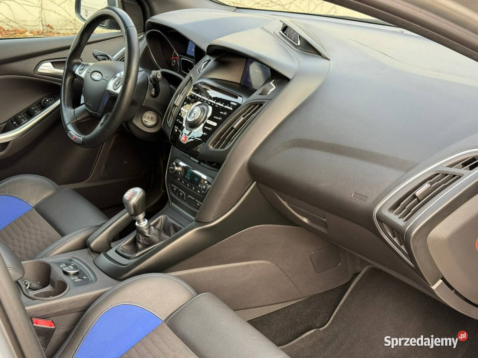 Ford Focus ST 250 Recaro Mk3 20102018 światła do jazdy dziennej Focus Ford Tarnowskie Góry