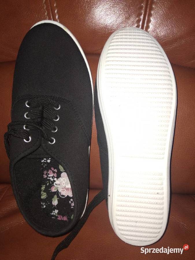 Nowe tenisówki