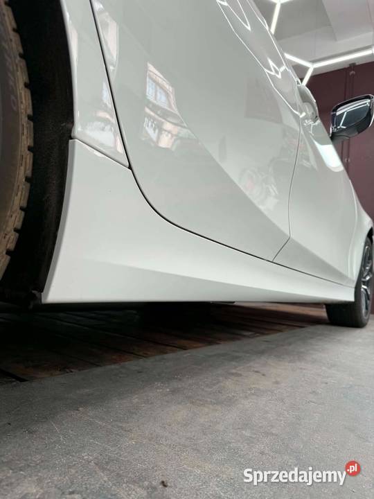 Progi bmw g20 g21 330i białe a300 nakładki 2021 Rok produkcji 2021 Wolbrom