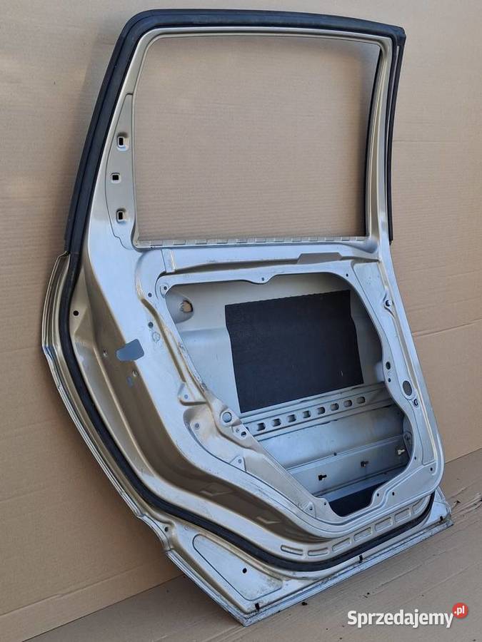 MERCEDES BKLASA W245 DRZWI LEWY TYŁ LEWE TYLNE Drzwi Bieleń sprzedam