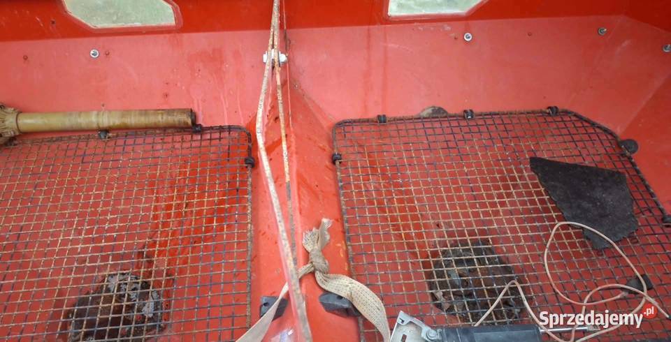 Rozsiewacz nawozu marki Kuhn Łańcut