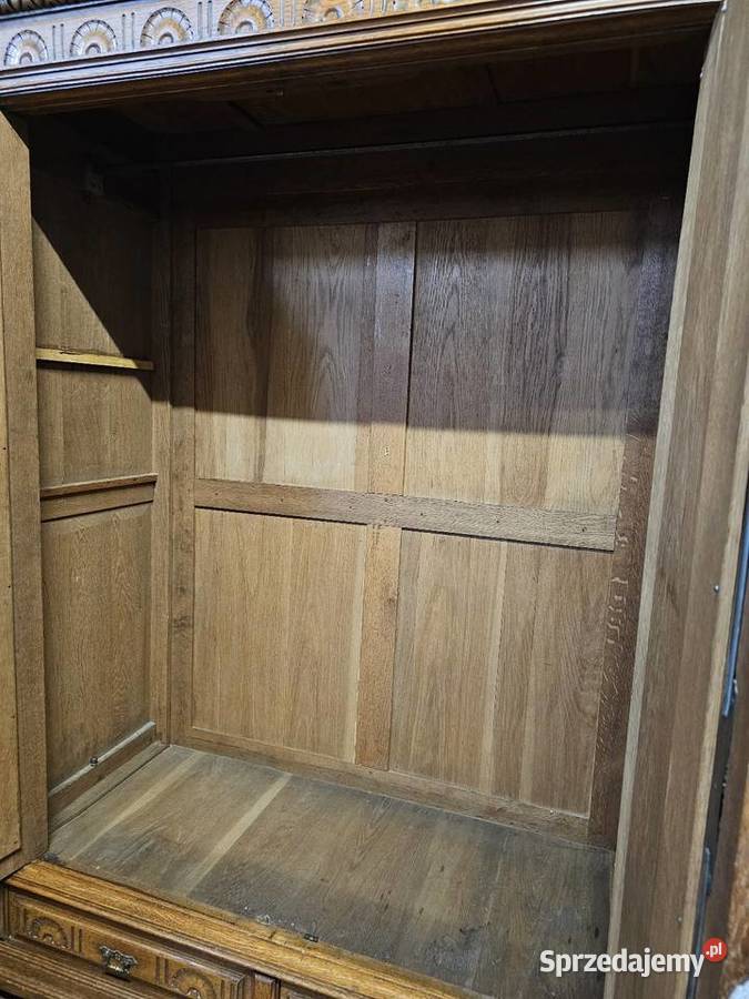 Dębowa szafa Brójce