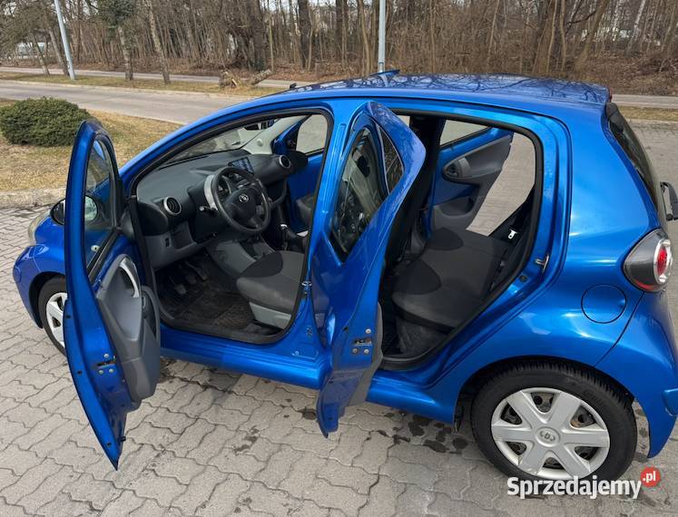 Toyota Aygo I 10 2011 niski przebieg klima Łódź
