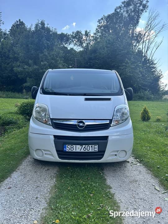Opel vivaro long Charsznica