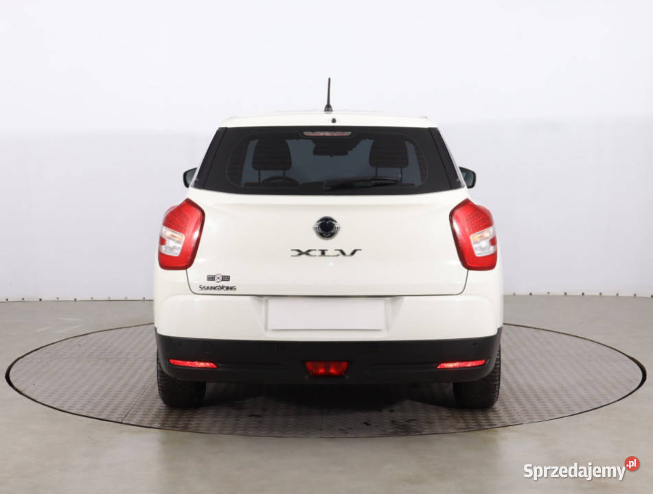 SsangYong XLV 16 eXGi 1597cm3