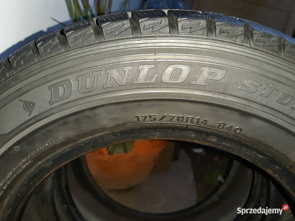 Opony zimowe 17570R14 84Q Dunlop Graspic DS2 Q do 160 km/h Głuchołazy sprzedam