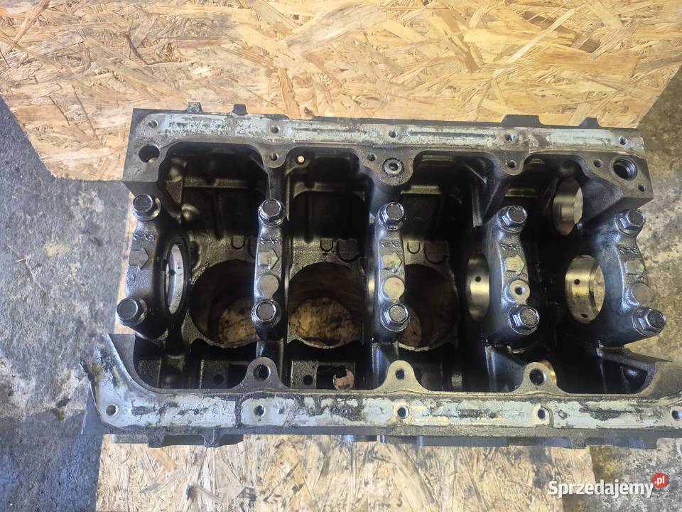 Blok Silnika 4D98E3ZSFB KOMATSU PC80 Tychy