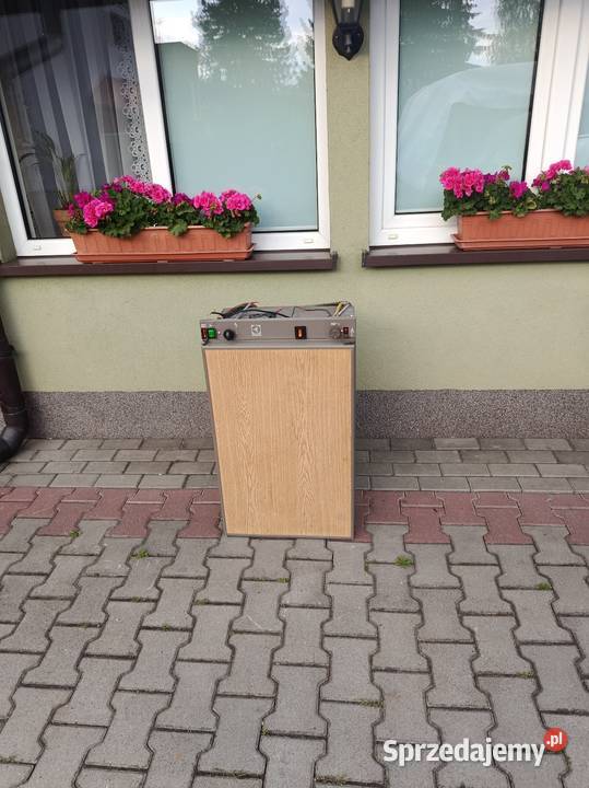 Lodówka do przyczepy kampera na 12 V 230 W gas Pruszków sprzedam