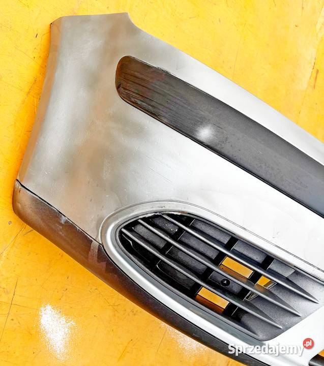 ZDERZAK PRZÓD VW GOLF 5 PLUS 5M0807221 kolor osobowe Radom sprzedam