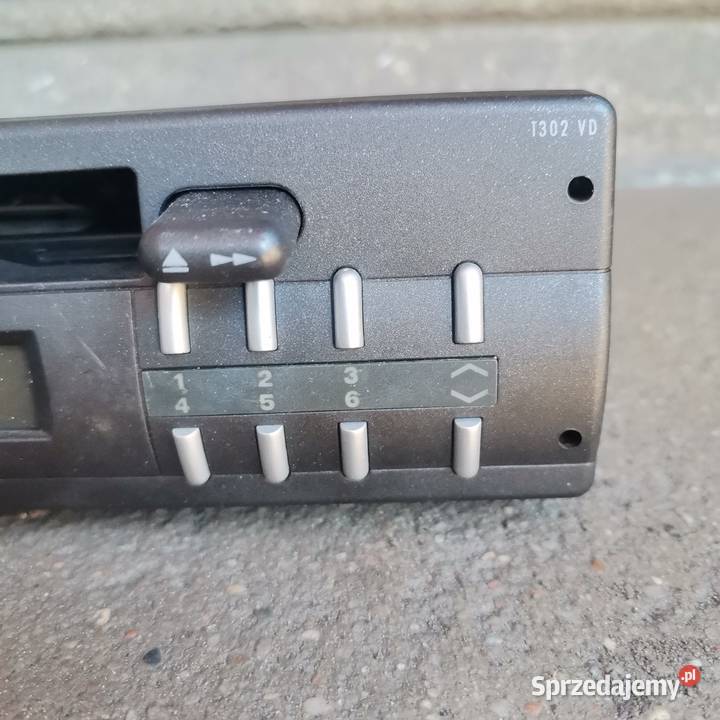 Radio samochodowe Grundig 1302 VD klasyk