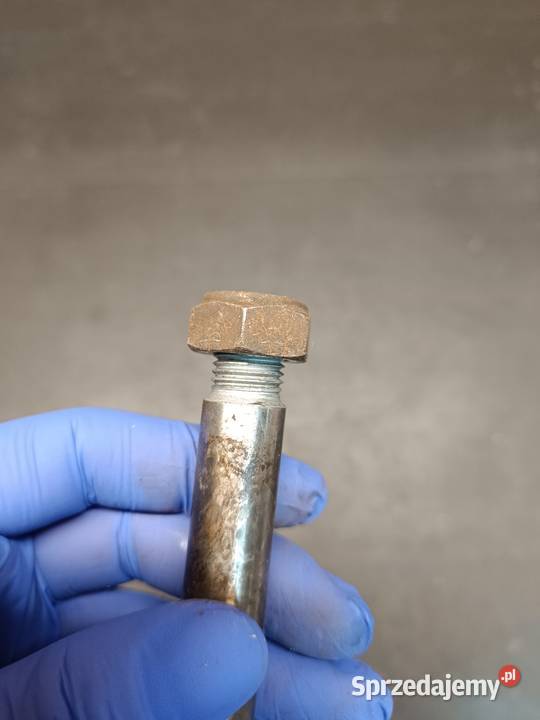 Śruba oś ośka kiwaka kołyski części Yamaha DT Gołaczewy