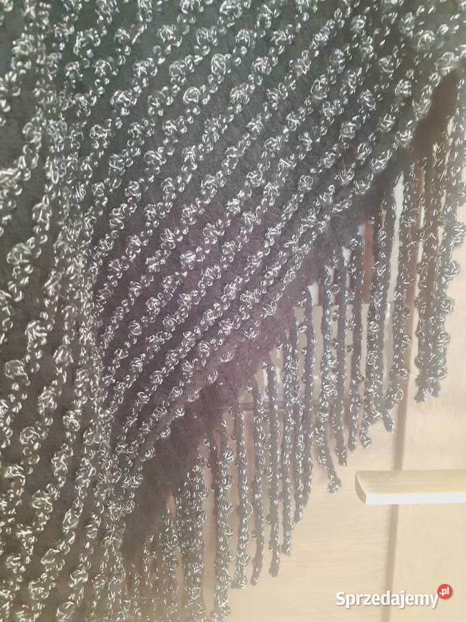 narzutka z frędzlami ze srebrną nitką chusta Gdańsk sprzedam