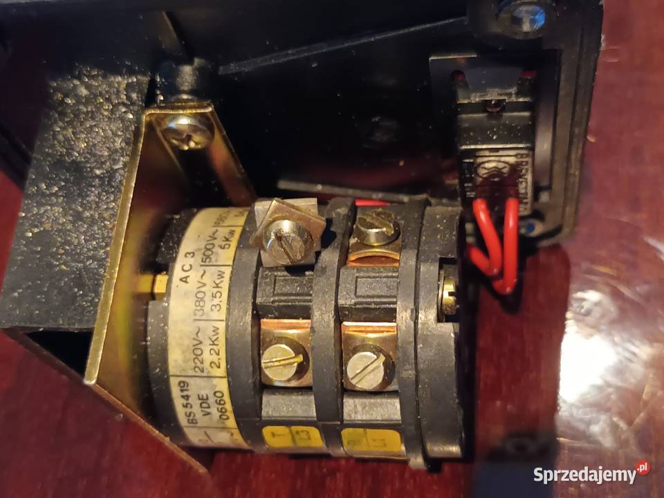 Przełącznik nożny Brevettato 660V firmy włoskiej Pozostałe Aleksandrów Łódzki