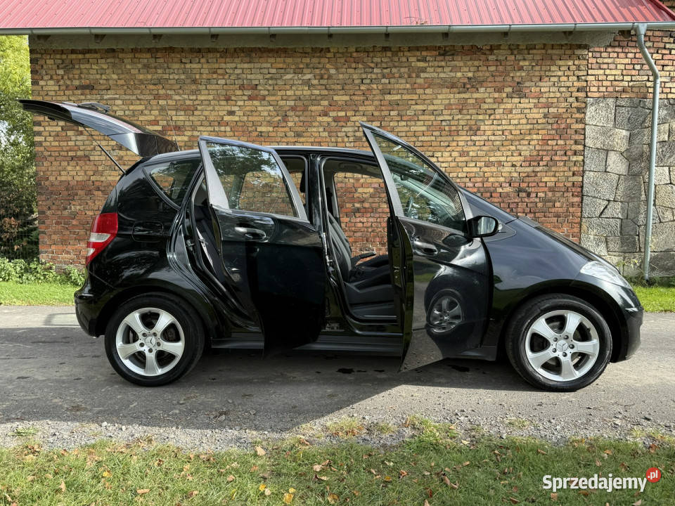 Mercedes A 170 17 benzyna 115 Tempomat Klima czarny Mercedes-Benz Ocice