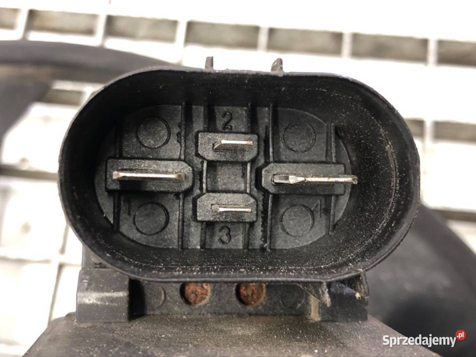 WENTYLATOR CHŁODNICY OPEL ASTRA J 16 116 osobowe Układ chłodzenia