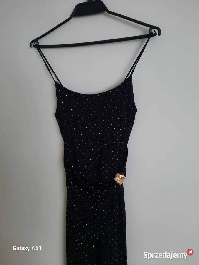Czarna sukienka Działyń