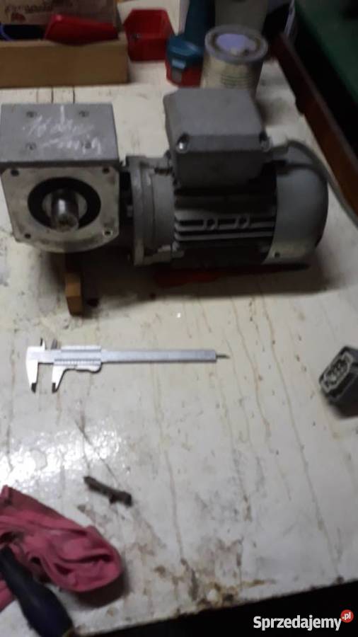 Motoreduktor 16obrmin075kW 3faz Lubin sprzedam