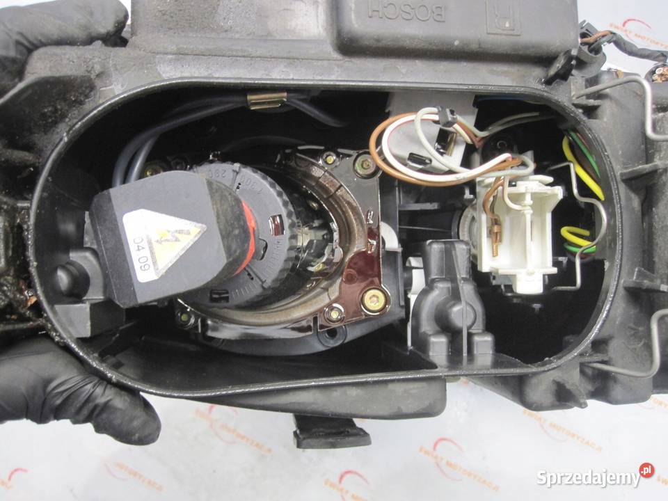 AUDI TT lampa prawa przód 8N0941004AL 1307329066 Kielce