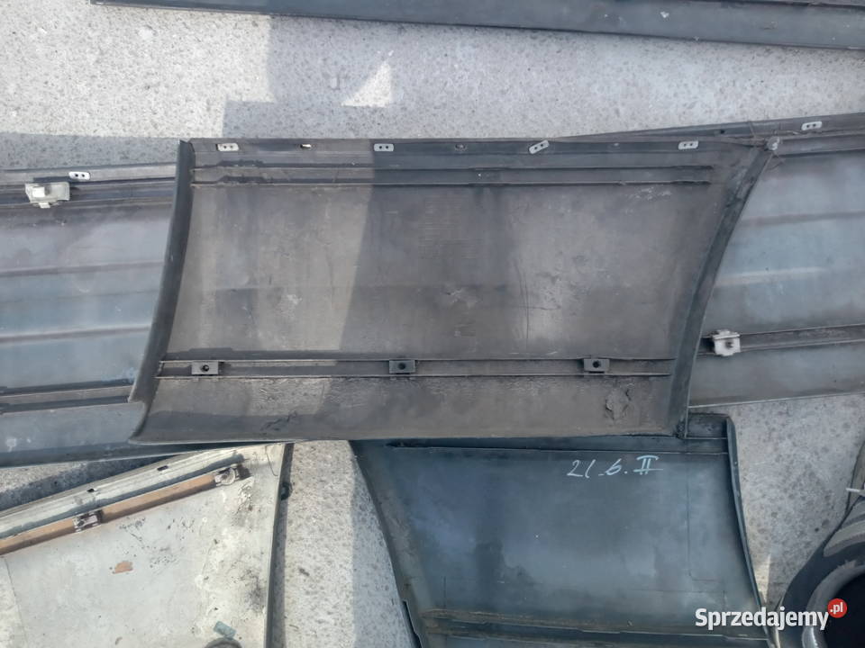 Mercedes W124 coupe komplet listew bocznych z osobowe Radom