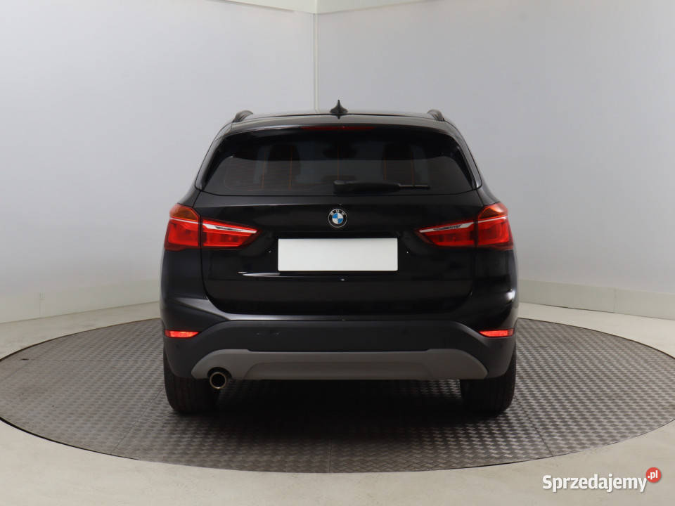 BMW X1 sDrive18i poduszka powietrzna Bielany Wrocławskie