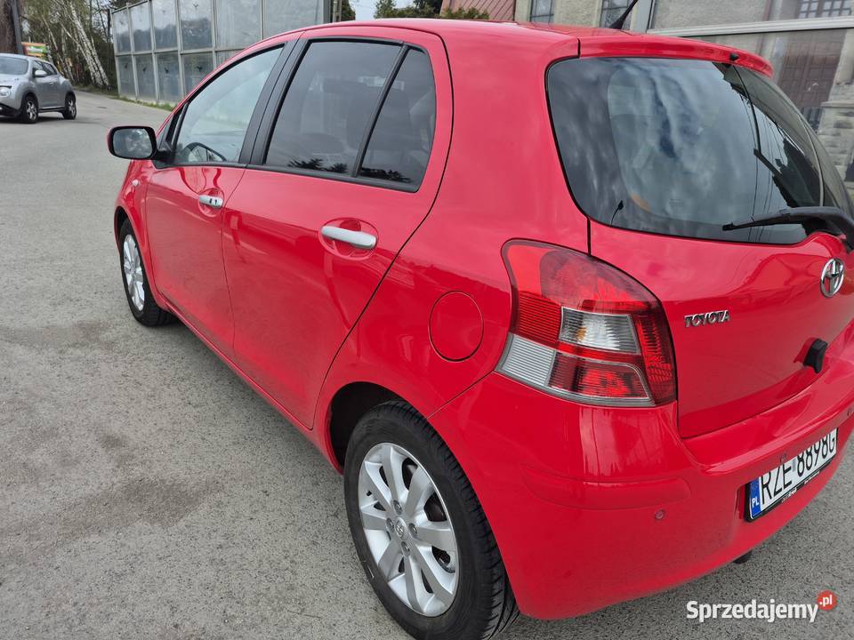 Toyota Yaris 4D4 2011 stan igła Yaris Krasne