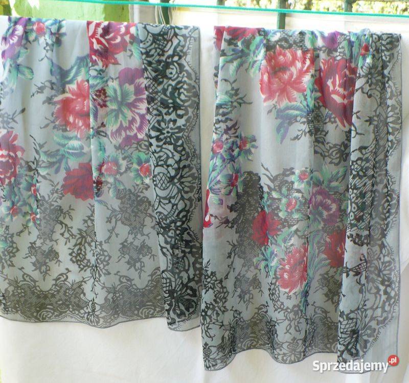 szalik duży cienki w róże podlaskie Suwałki