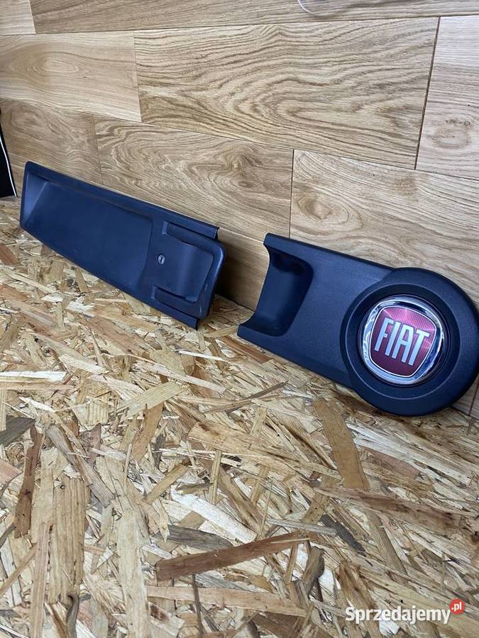 Klamka drzwi tylnych i druga część z Logo Fiat Olkusz