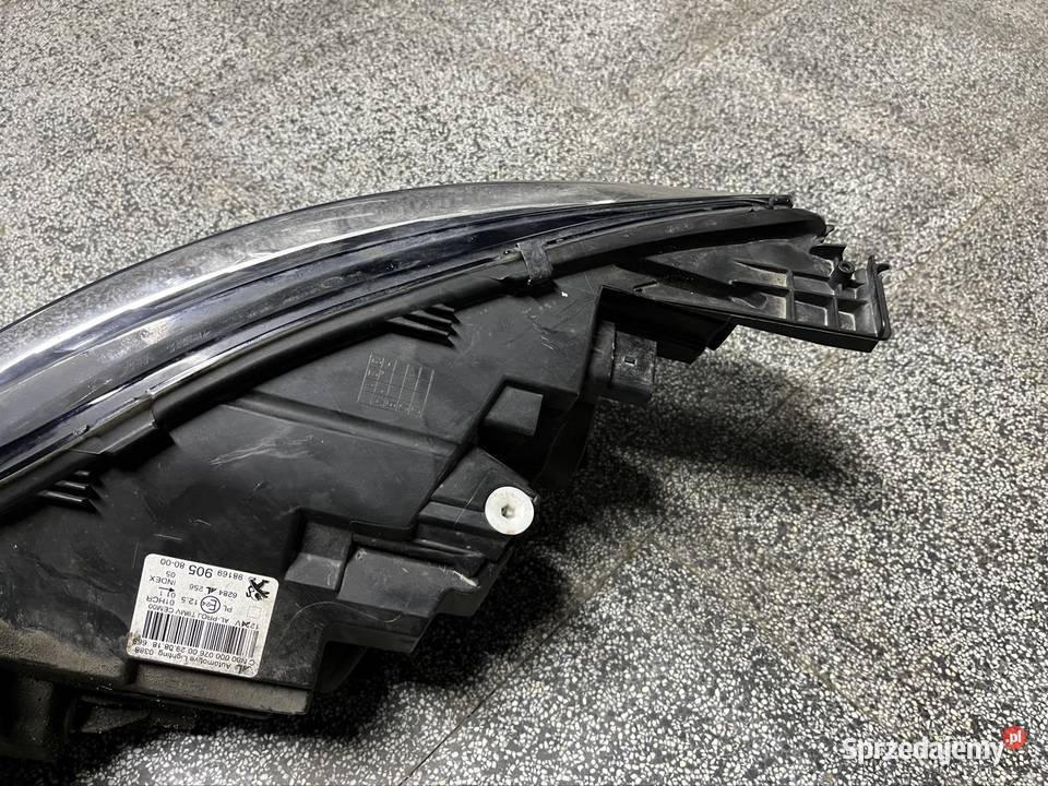 Lampa peugeot Lampy przednie