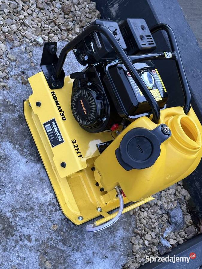 Zagęszczarka Komatsu 32HT Górzno