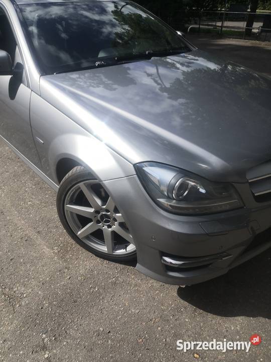 Sprzedam Mercedesa C220Wersja stylistyczna AMG wielkopolskie Chodzież