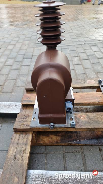 Przekładnik napięciowy ESIT VTH 20 20kV3 100V3 Będzin