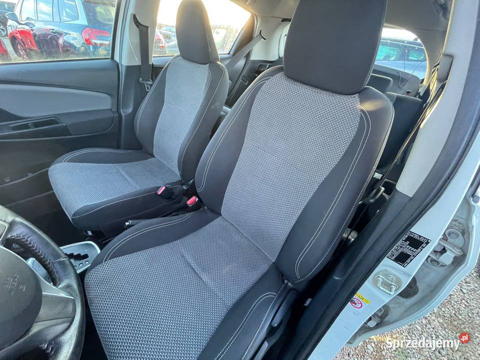 TOYOTA Yaris III 12 100 Hybride Cacharel DV170