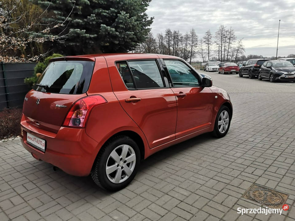 Suzuki Swift 1328 16v 92 Klimatyzacja Alu Felgi autoalarm Strzegom