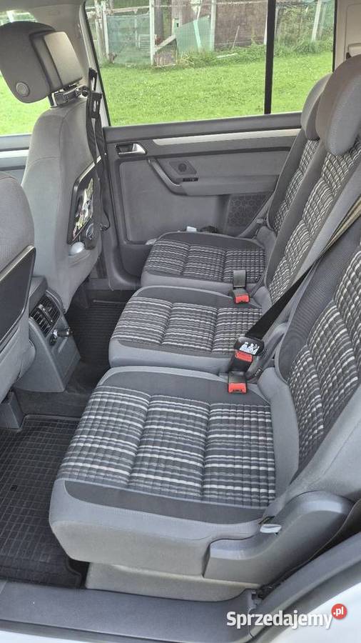 Volkswagen Touran cross asystent parkowania
