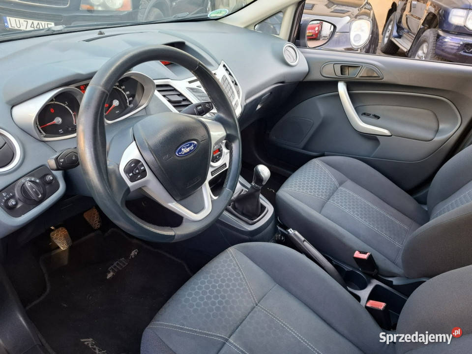 Ford Fiesta Benzyna Klimatronic Podgrzewane 82KM