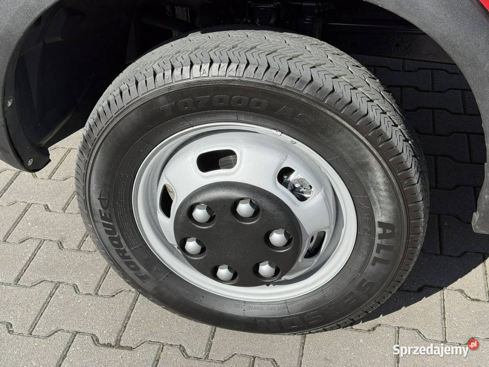 Iveco Daily 35C10 DMC 35t Kat B Doka Brygadówka klimatyzacja Widełki