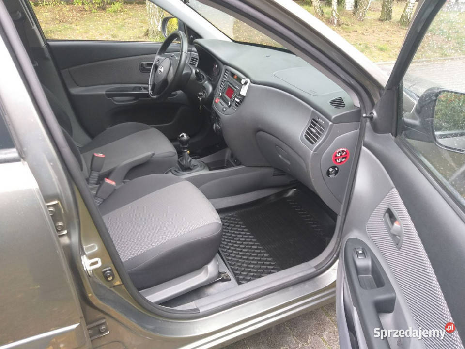 Kia Rio II 20052011 Hatchback Poznań