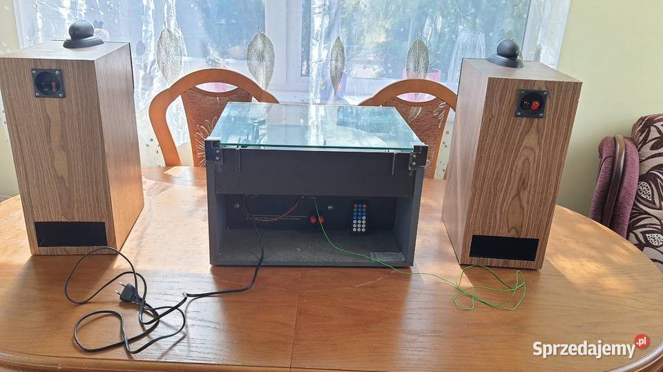 Centrum muzyczne z głośnikami Rumia