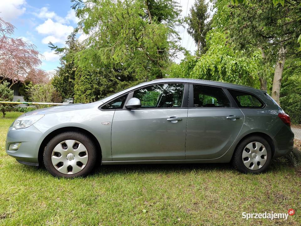 Opel Astra J Kombi