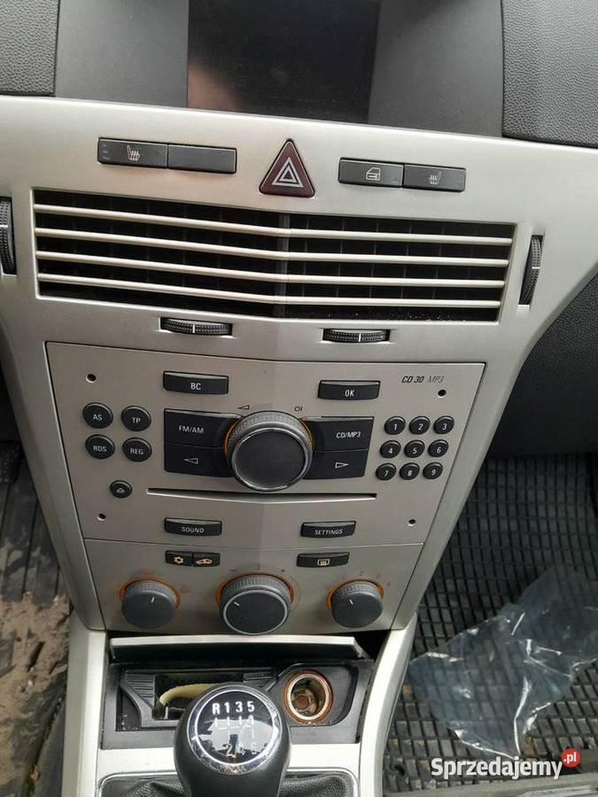 Opel astra H Kombi 2006 r Części z19dt Maska lubuskie Krosno Odrzańskie