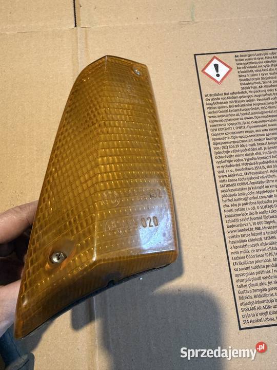 BMW e21 kierunkowskaz prawy kompletny Mszana