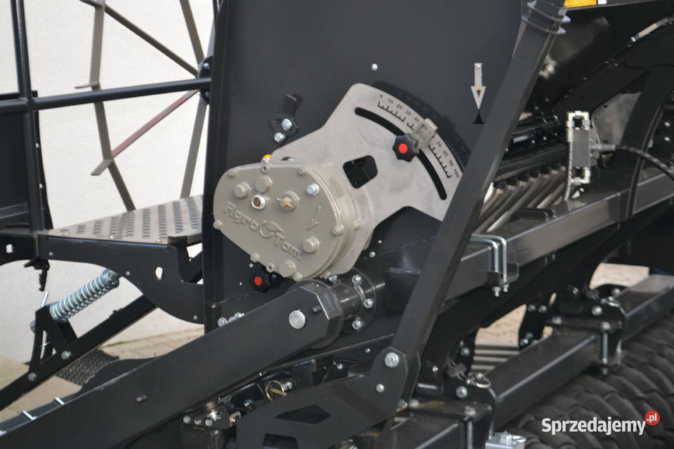 Agregat uprawowosiewny aktywny wał gumowy 600 Żółkiewka-Osada sprzedam