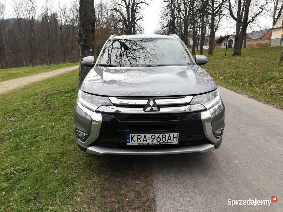 Mitsubishi Outlander III 20 Intense 4WD Aut LPG 1998cm3 Kalwaria Zebrzydowska
