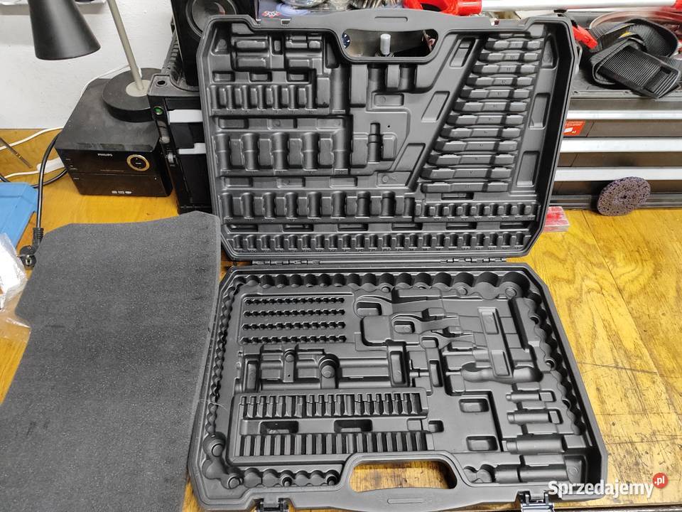 Neo tools 300 walizka na klucze Skrzynki narzędziowe Pilica sprzedam