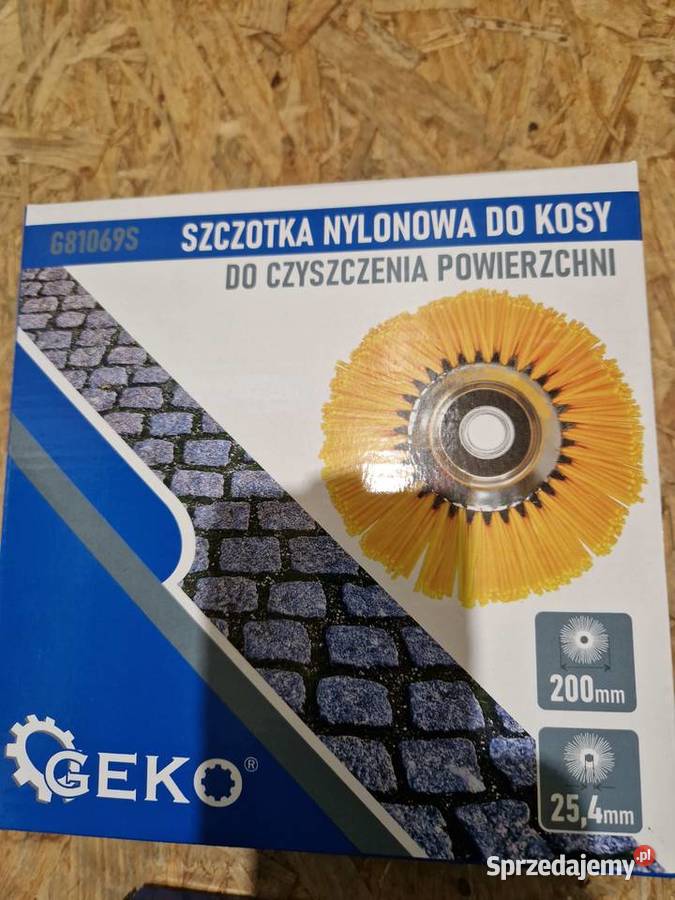 Szczotka nylonowa do kosy 200x254mm do