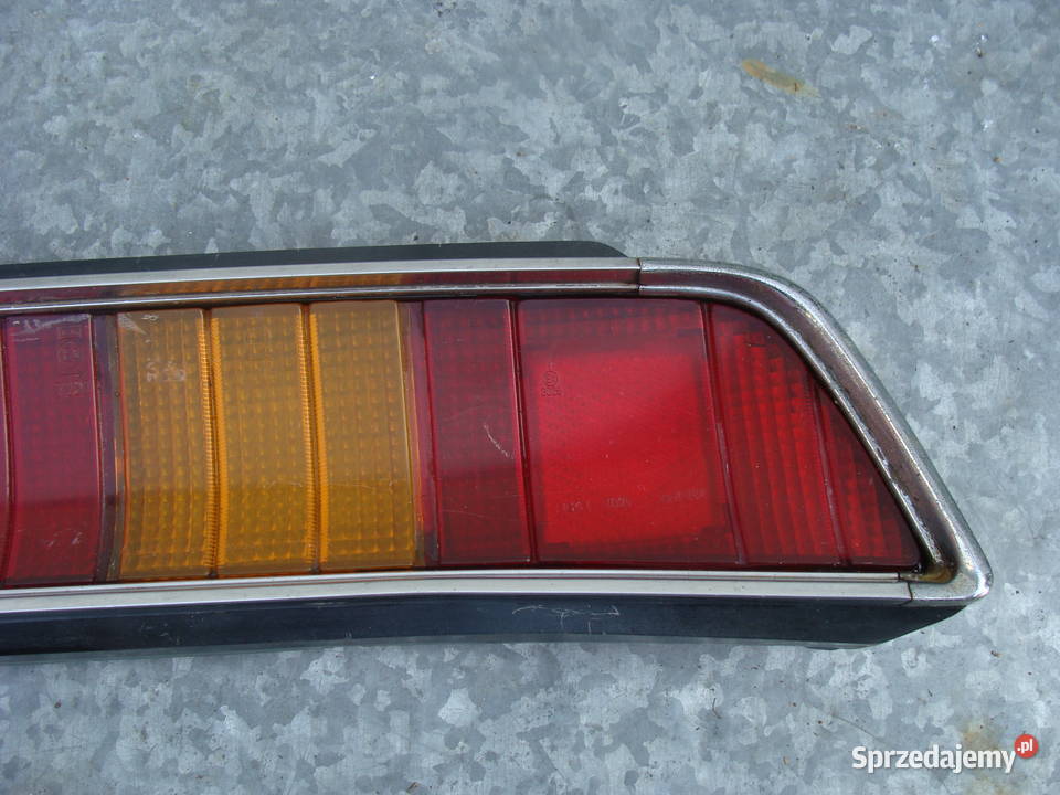 Toyota lampa tylna prawa 2248R