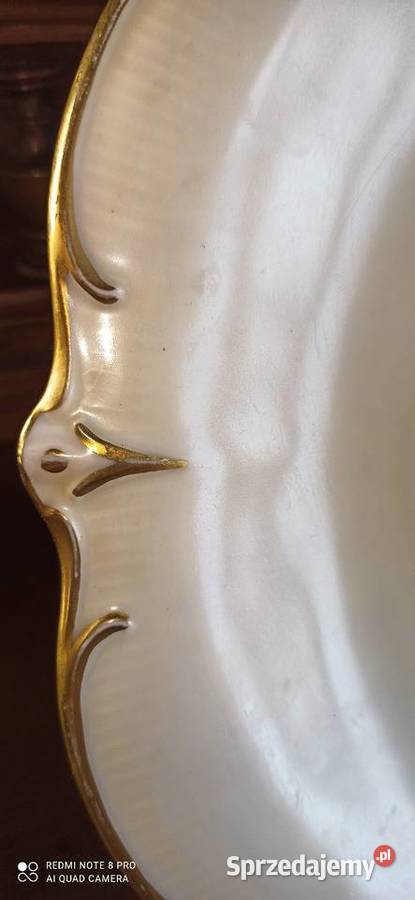 Patera z gałązką kwitnącej jeżyny Syg dedykacja