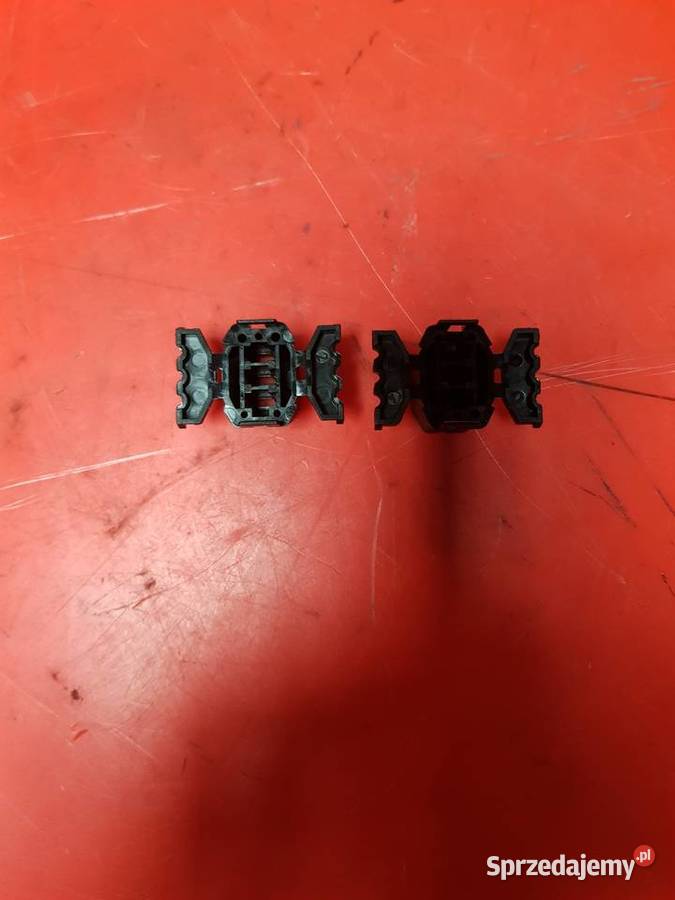 82033061 Złączka CNH Holland